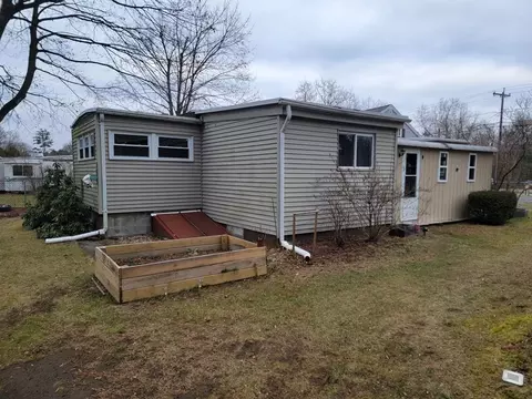 72 Eagle St, Ware, MA 01082 photo 3