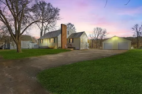 26 Williams Ave, Taunton, MA 02780
