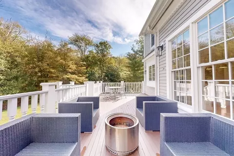 Exterior - 16 Great Rock Rd, Hingham, MA 02043 photo 3 of 7