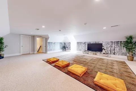 Living - 16 Great Rock Rd, Hingham, MA 02043 photo 11 of 11