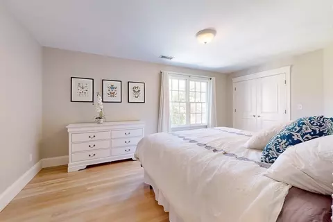 Bedroom - 16 Great Rock Rd, Hingham, MA 02043 photo 3 of 4