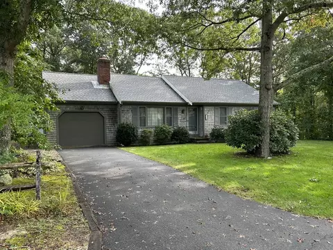 30 Jilma Dr, Dennis, MA 02660