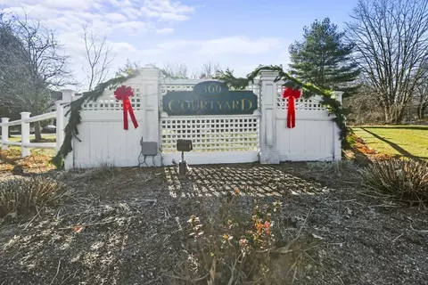 360 Littleton Rd #F4, Chelmsford, MA 01824