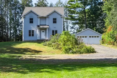 313 Amherst Rd, Sunderland, MA 01375