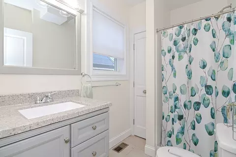 9 Royal Rd, Worcester, MA 01603 photo 14