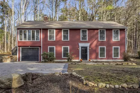 109 Tuttle Ln, Stow, MA 01775