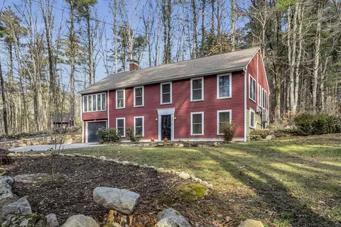 109 Tuttle Ln, Stow, MA 01775 photo 3