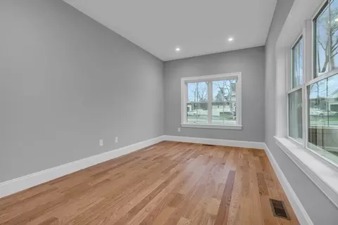 2 Clyde Ct, Wakefield, MA 01880 photo 12