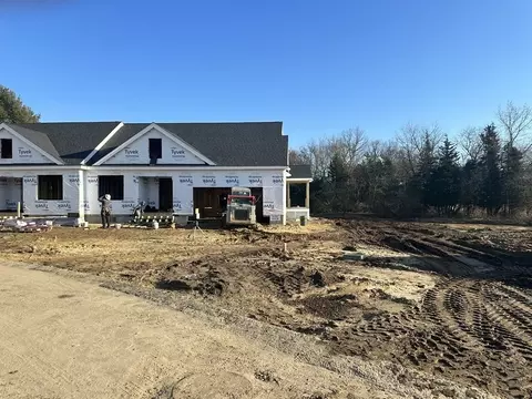 10 Hayley Cir #0, Rochester, MA 02770