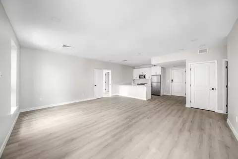 157 Chestnut #302, Chelsea, MA 02150