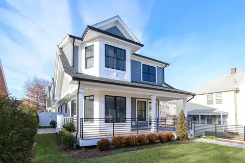 264 Pearl St #A, Newton, MA 02458