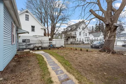 Exterior - 88 Maple St, Gardner, MA 01440 photo 4 of 7