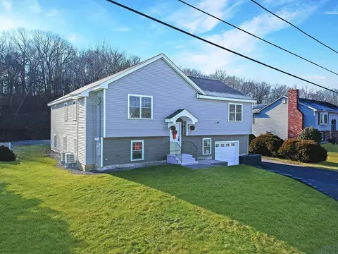 155 Woodburn Dr, Methuen, MA 01844