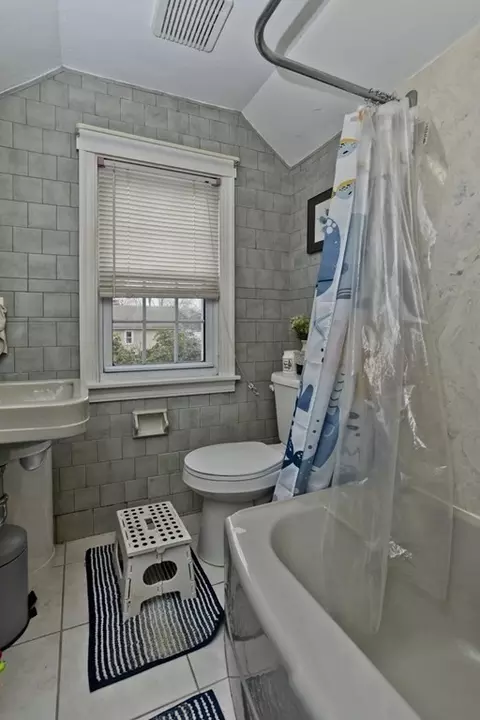 61 Harmon Ave, Springfield, MA 01118 photo 24