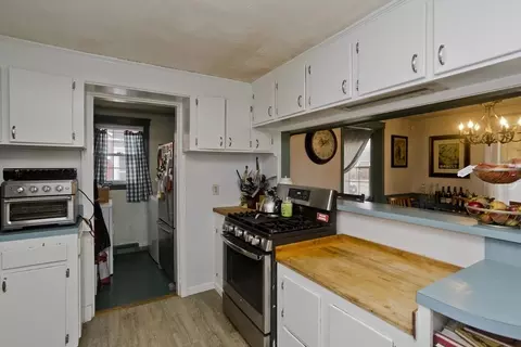 61 Harmon Ave, Springfield, MA 01118 photo 4