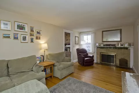 61 Harmon Ave, Springfield, MA 01118 photo 8
