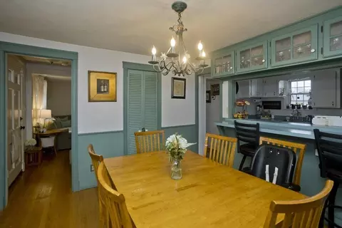 61 Harmon Ave, Springfield, MA 01118 photo 3