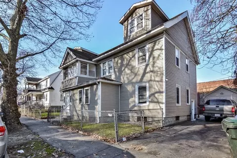 198-200 Leyfred Ter, Springfield, MA 01108