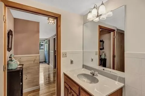 9 Uncle Henrys Rd, Mashpee, MA 02649 photo 10