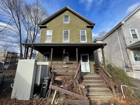 47 Everett St, Malden, MA 02148