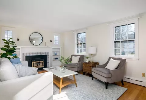 24 Fairview St, Hingham, MA 02043 photo 6