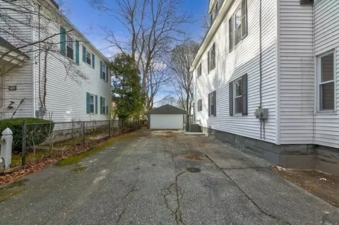 42 Plummer Ave, Lowell, MA 01852 photo 14