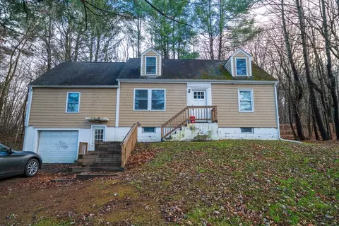 80 West St, Amherst, MA 01002