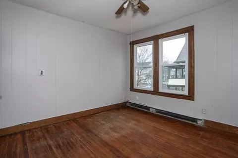 558 Dickinson St, Springfield, MA 01108 photo 20