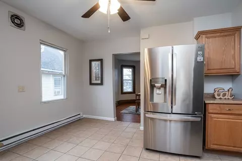 558 Dickinson St, Springfield, MA 01108 photo 14