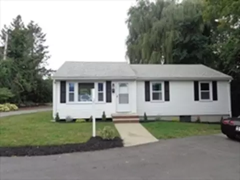 44 Sabino Farm Rd, Peabody, MA 01960
