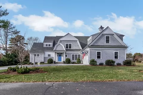 91 Gullane Rd, Mashpee, MA 02649