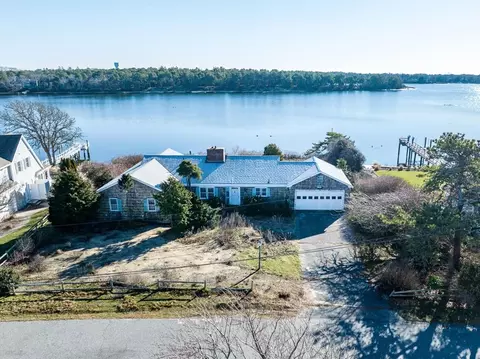 60 Grandview Dr, Yarmouth, MA 02664