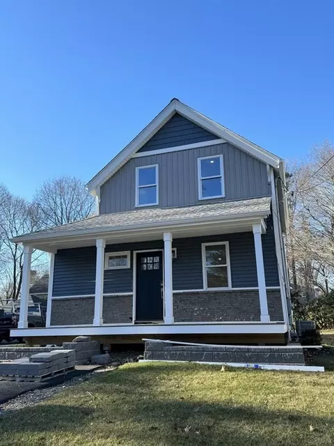 267 Washington St, Walpole, MA 02032
