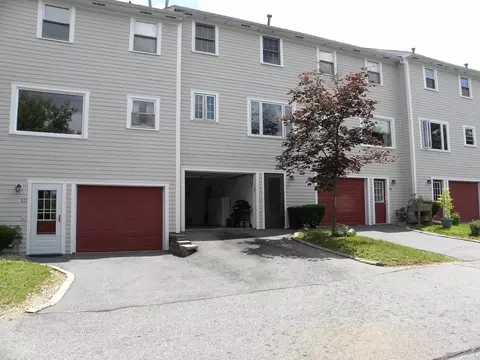 110 Park Ave W #E-6, Lowell, MA 01852