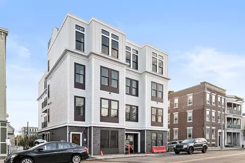 839 Saratoga St #A, Boston, MA 02128