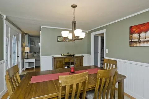 67 Harmon Ave, Springfield, MA 01118 photo 10