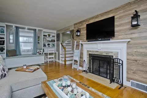67 Harmon Ave, Springfield, MA 01118 photo 17
