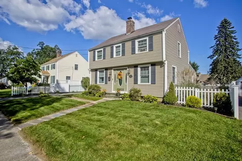 67 Harmon Ave, Springfield, MA 01118 photo 2