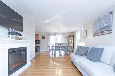 12 Benjamin Ter, Stoneham, MA 02180 photo 6