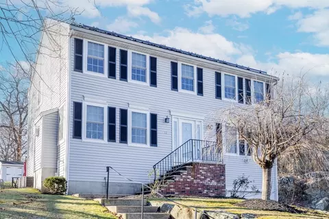 12 Benjamin Ter, Stoneham, MA 02180