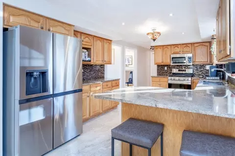12 Benjamin Ter, Stoneham, MA 02180 photo 11