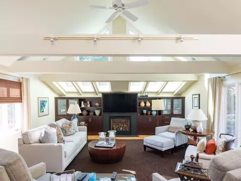 Living - 17 Cushing St, Hingham, MA 02043 photo 1 of 6