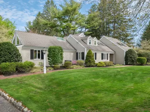 Exterior - 17 Cushing St, Hingham, MA 02043 photo 19 of 19