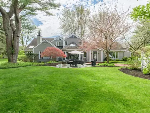 Exterior - 17 Cushing St, Hingham, MA 02043 photo 18 of 19
