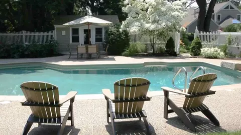Exterior - 17 Cushing St, Hingham, MA 02043 photo 14 of 19