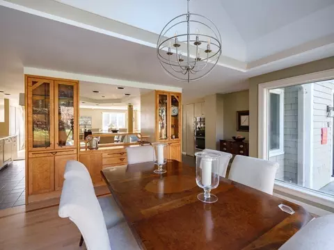Dining - 17 Cushing St, Hingham, MA 02043 photo 3 of 3