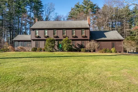 25 Phillips Rd, Sudbury, MA 01776