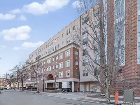 20 Webster St #205, Brookline, MA 02446