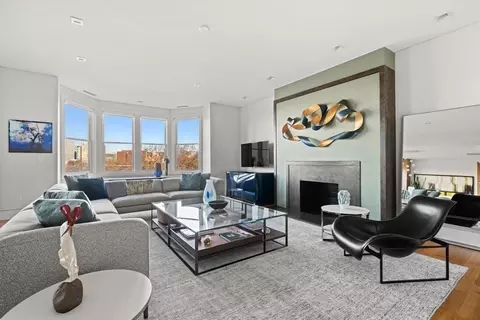 200 Beacon St #4, Boston, MA 02116