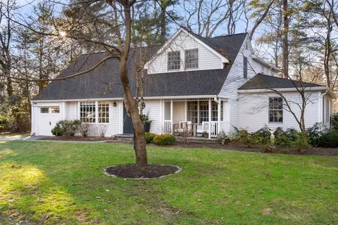 99 Parker Rd, Wellesley, MA 02482